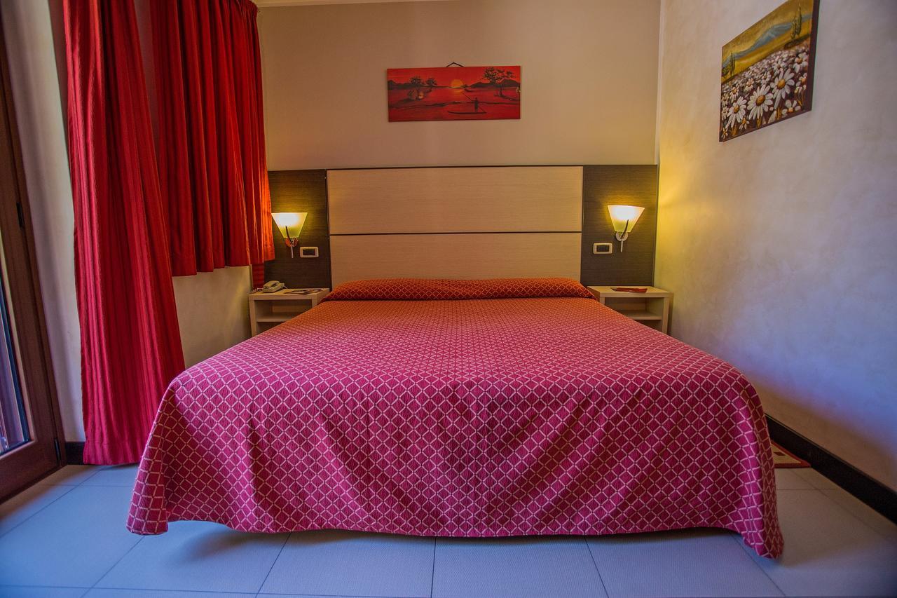Albergo Della Posta Таверна Экстерьер фото
